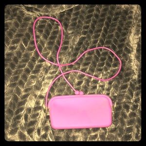 It’s a nice little bag to carry very little things